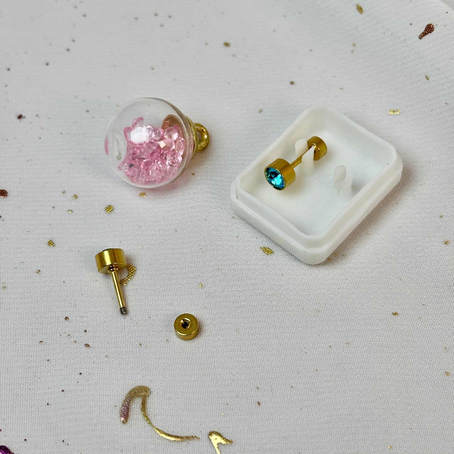 Mini Aros Acero Quirúrgico Dorado Circón Azul 5MM - Tope Tornillo