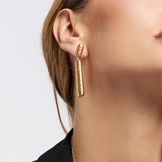 Aros Colgantes Enchapados En Oro 18K Piña