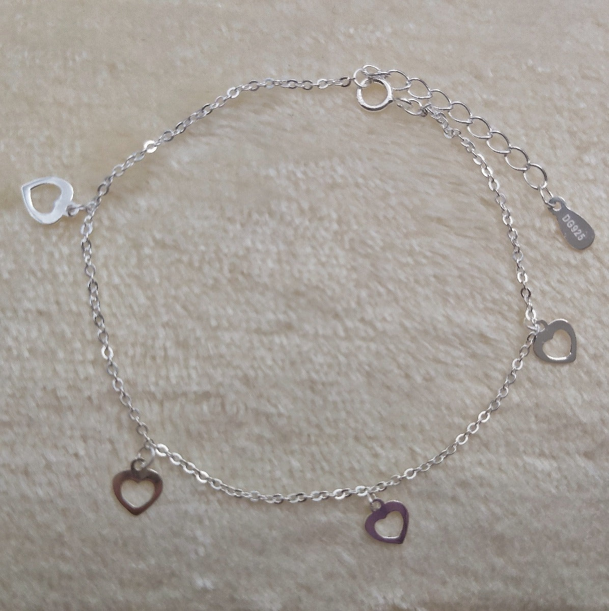 Pulsera de Plata 925 con Corazones Colgantes – Estilo Rolo para Mujer