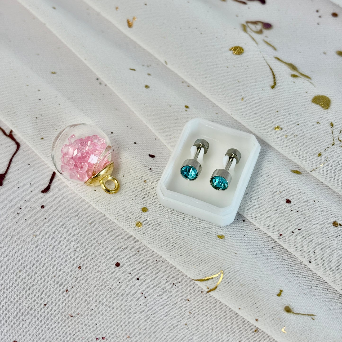 Mini Aros Acero Quirúrgico Plateado Circón Azul 5MM - Tope Tornillo