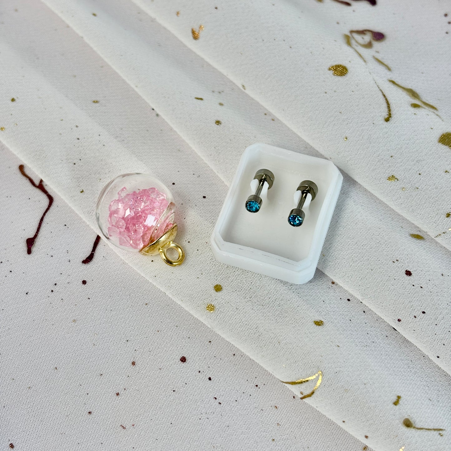 Mini Aros Acero Quirúrgico Plateado Circón Azul 3MM - Tope Tornillo