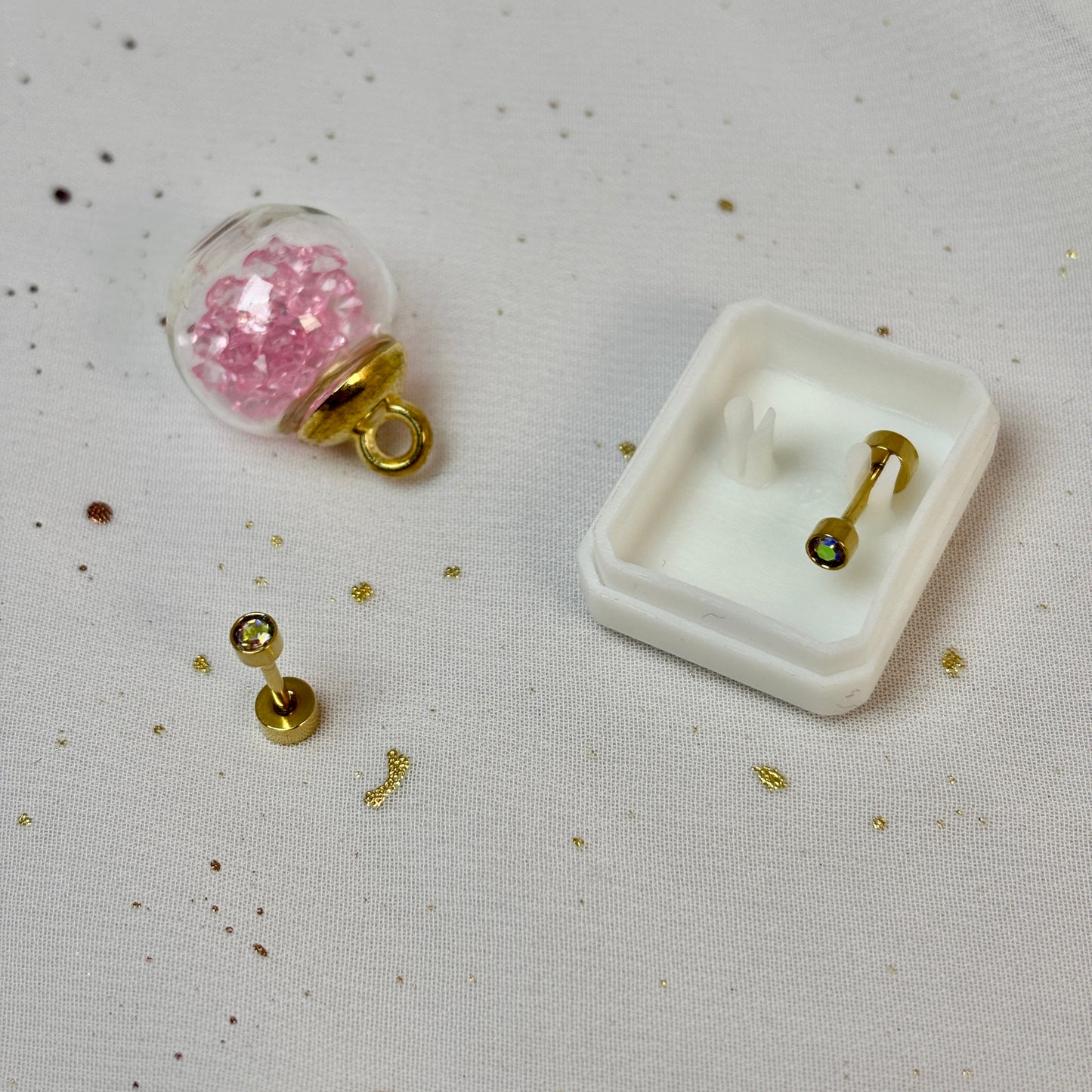 Mini Aros Acero Quirúrgico Dorado Circón Tornasol 3MM - Tope Tornillo