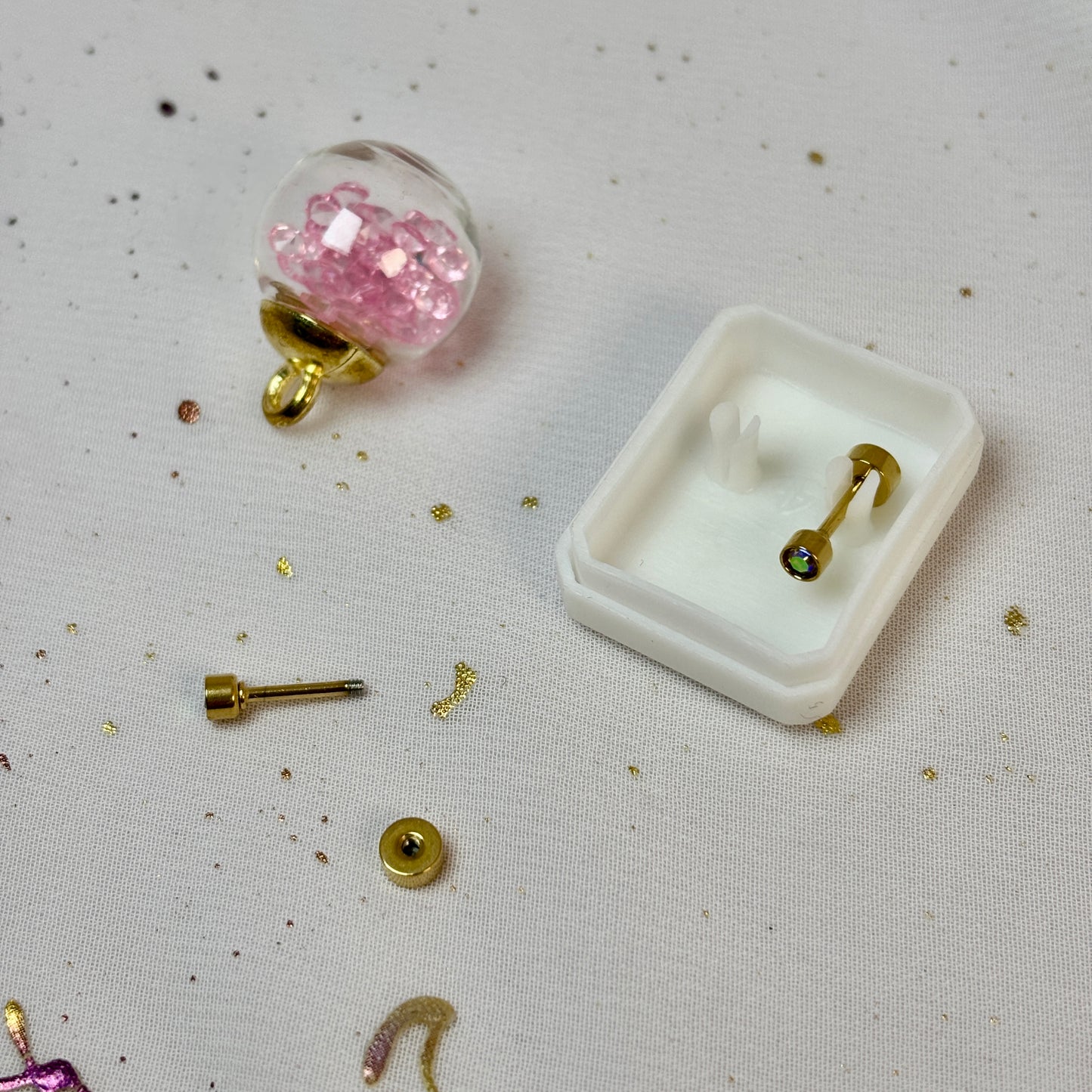 Mini Aros Acero Quirúrgico Dorado Circón Tornasol 3MM - Tope Tornillo