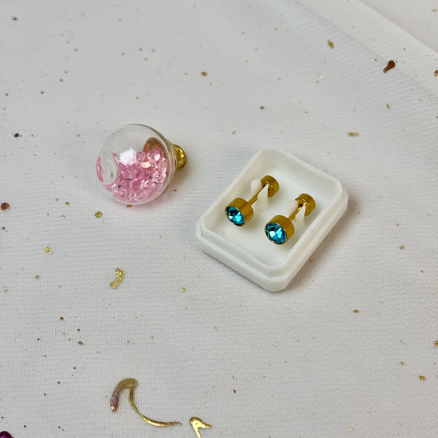 Mini Aros Acero Quirúrgico Dorado Circón Azul 5MM - Tope Tornillo