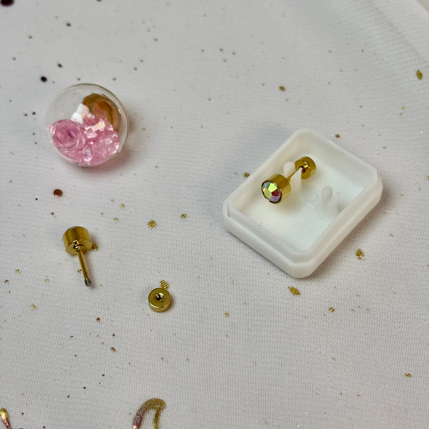 Mini Aros Acero Quirúrgico Dorado Circón Tornasol 5MM - Tope Tornillo