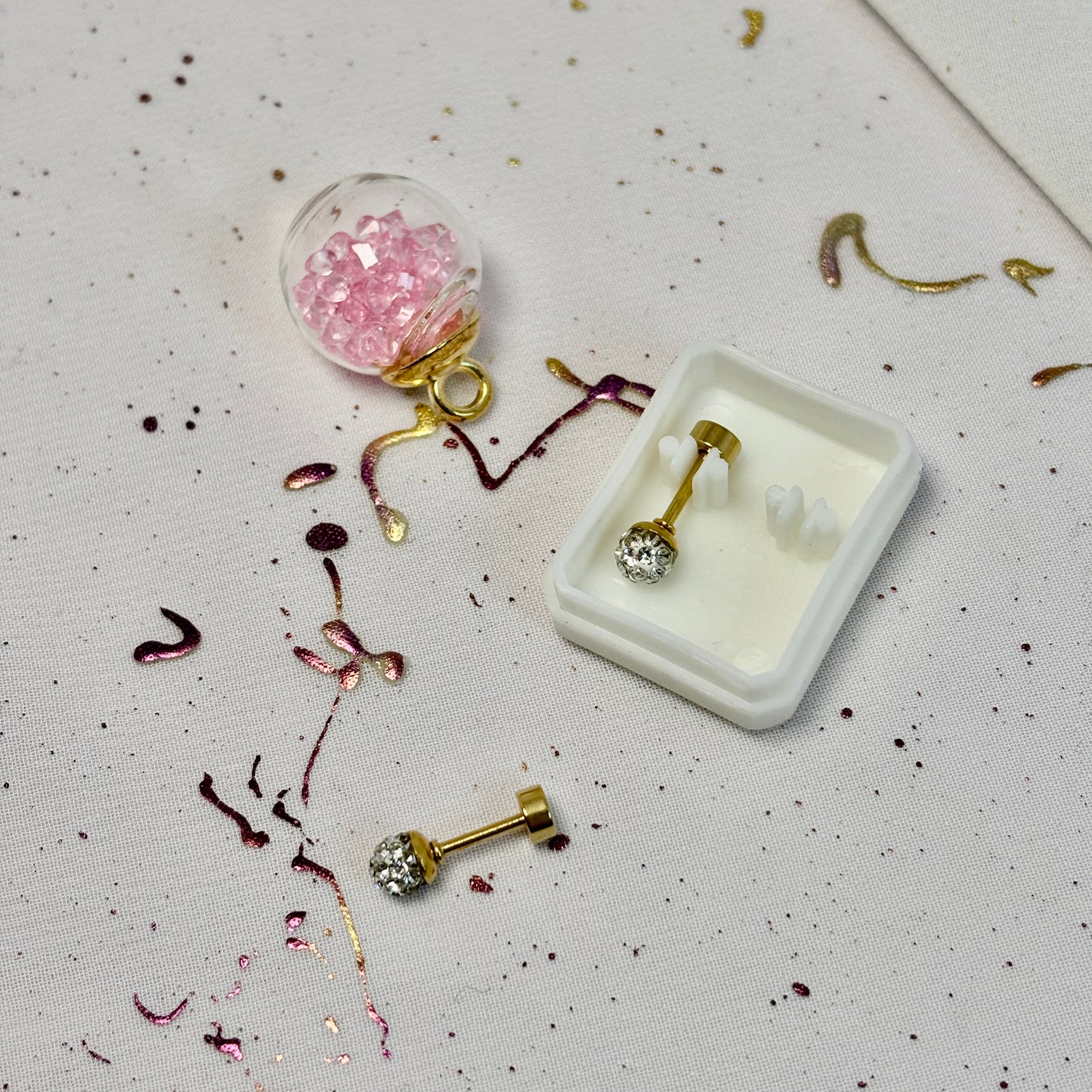 Mini Aros Acero Quirúrgico Dorado Esfera Circón 4MM - Tope Tornillo