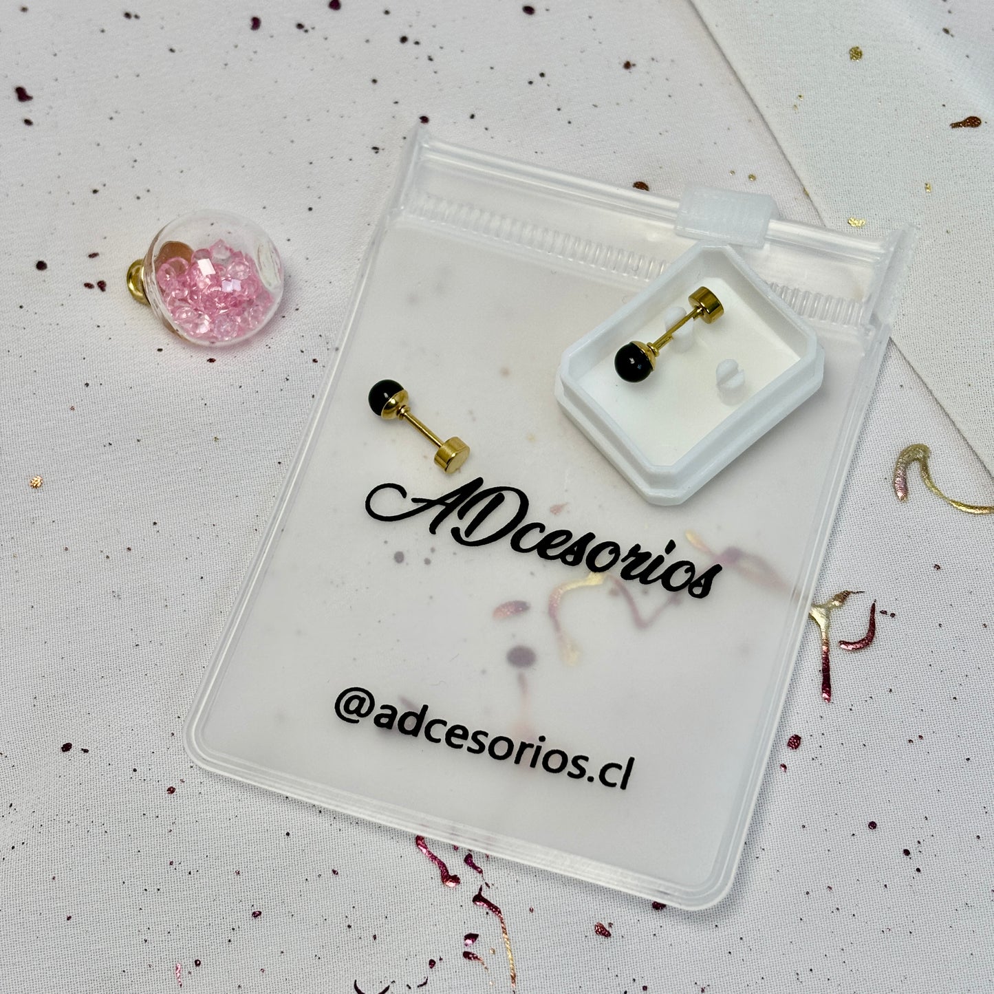 Mini Aros Acero Quirúrgico Dorado Perla Negra 4MM - Tope Tornillo