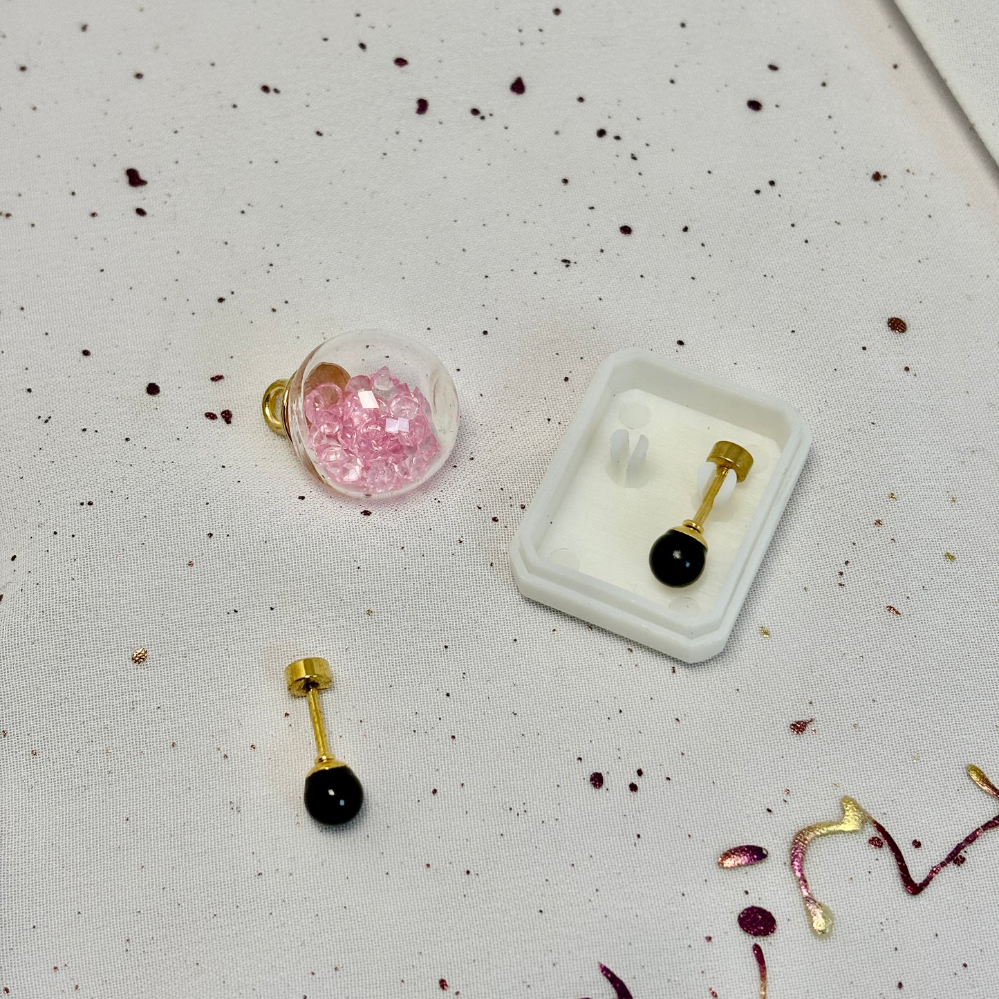 Mini Aros Acero Quirúrgico Dorado Perla Negra 5MM - Tope Tornillo