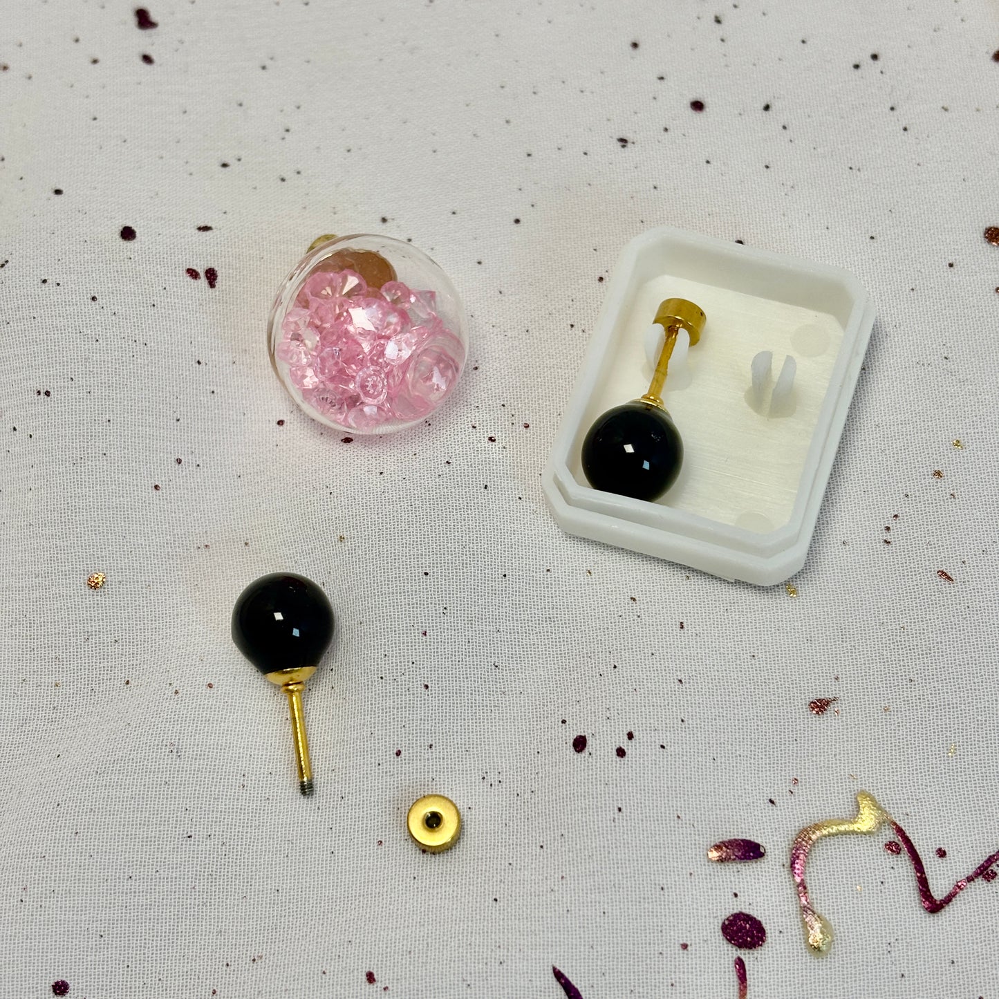 Mini Aros Acero Quirúrgico Dorado Perla Negra 8MM - Tope Tornillo