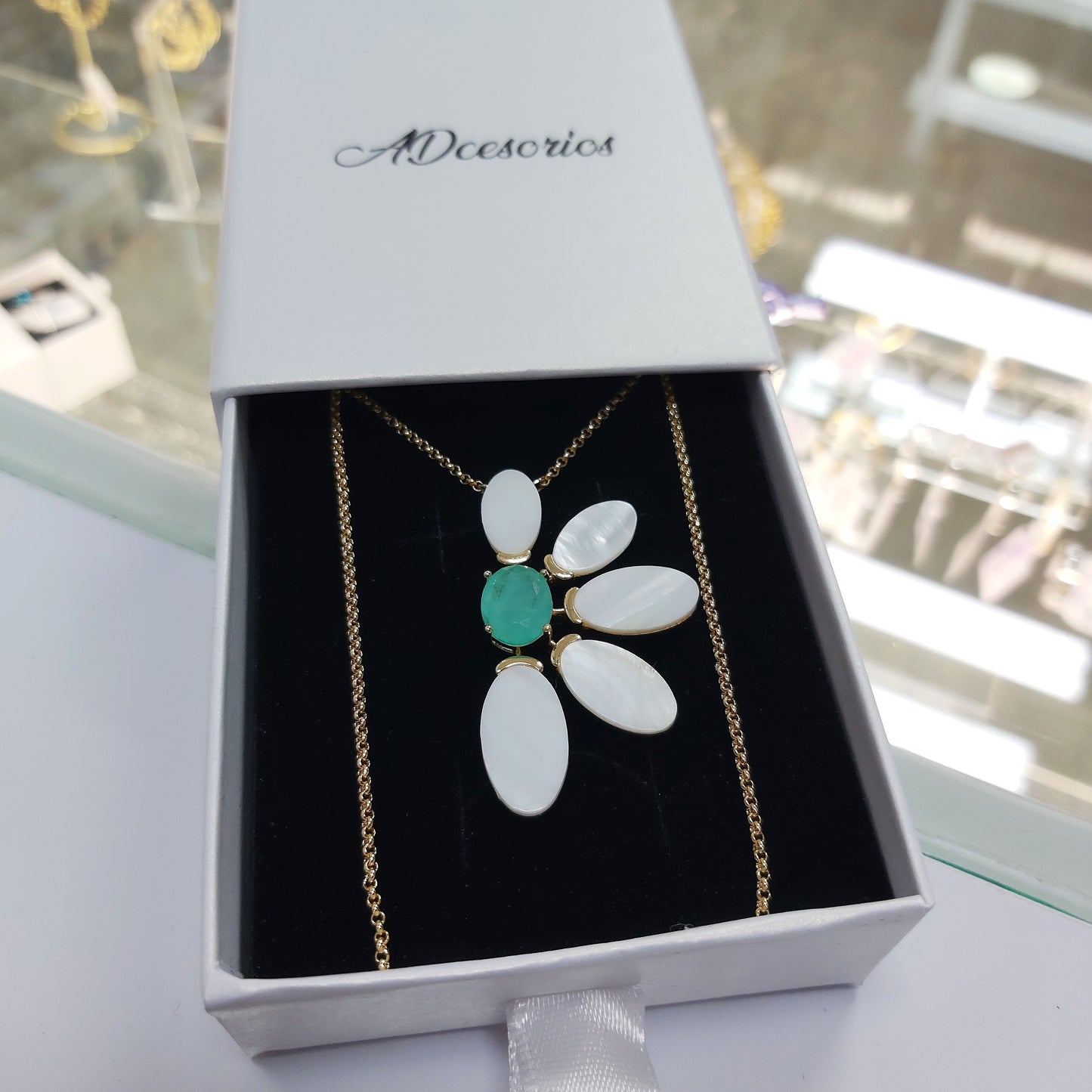 Collar Enchapado En Oro 18k Margarita Nacar y Turmalina