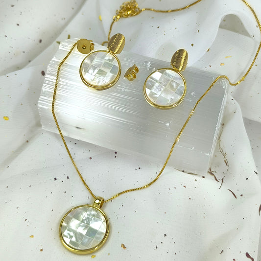 Set Aros y Collar Enchapados En Oro 18K Mosaico Nacar