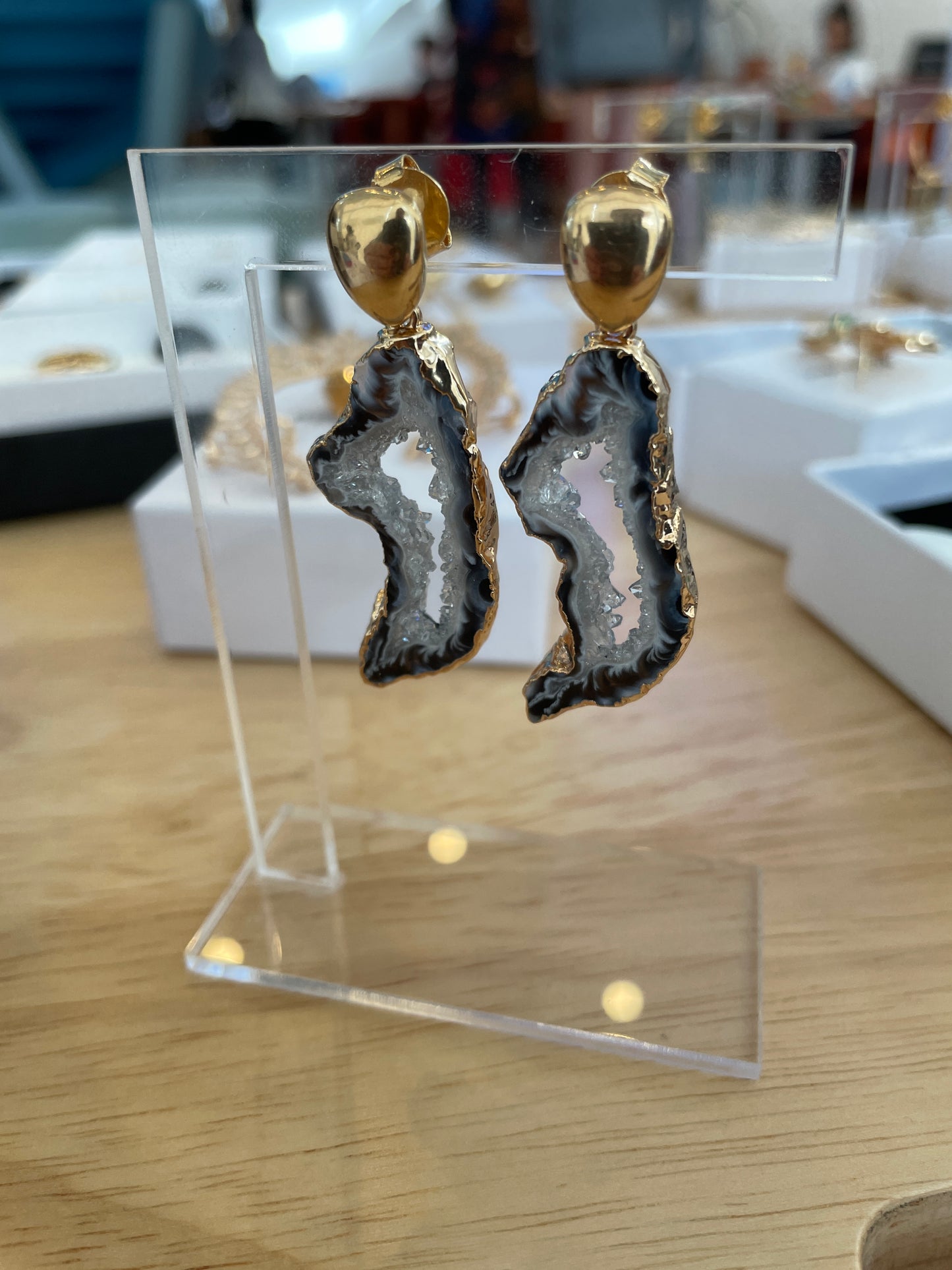 Aros Enchapado en Oro 18k Amatista Geoda