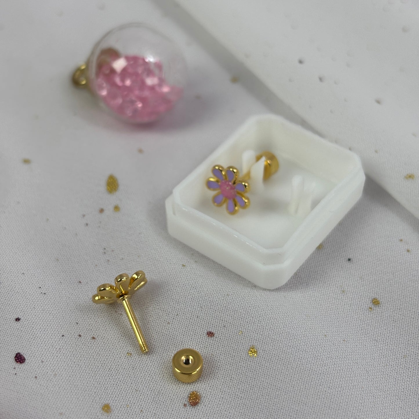 Mini Aros Acero Quirúrgico Dorado Flor Lila - Tope Tornillo