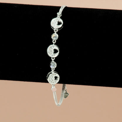 Pulsera de Plata 925 con Corazones y Circones Blancos – Estilo Elegante para Mujer